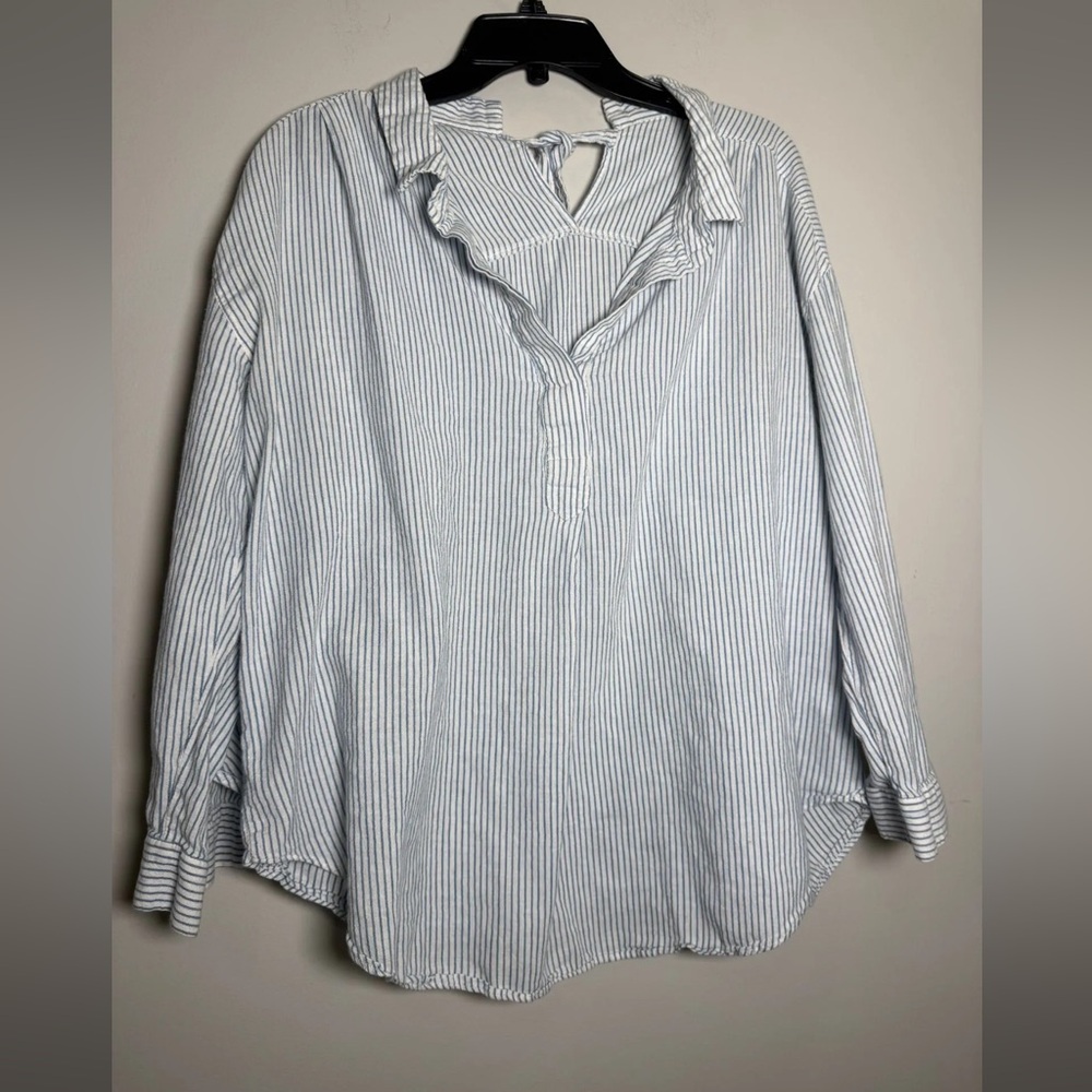 Easel Pinned striped tie back blouse Small